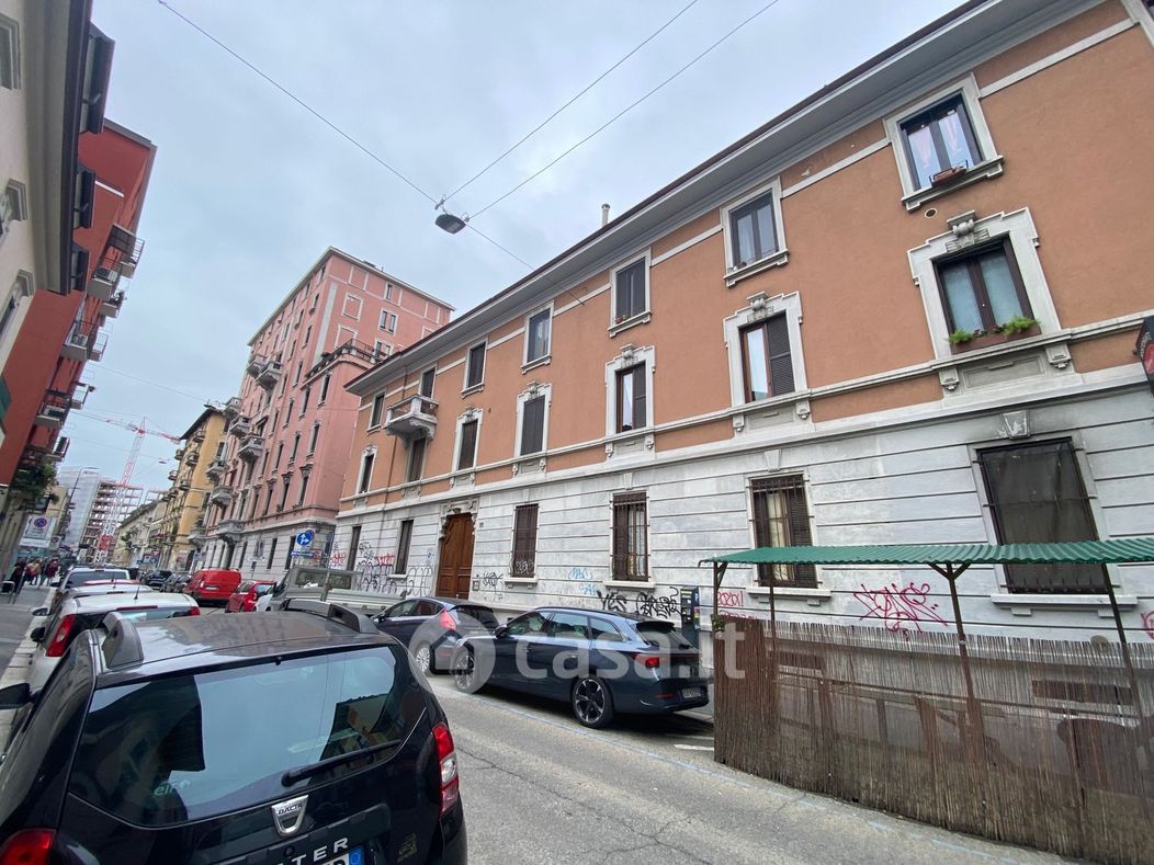 Appartamento in Vendita in Via Angelo della Pergola 4 a Milano