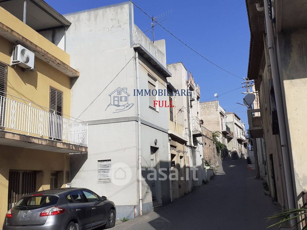Casa indipendente in Vendita in Via Grazia 5 a Messina