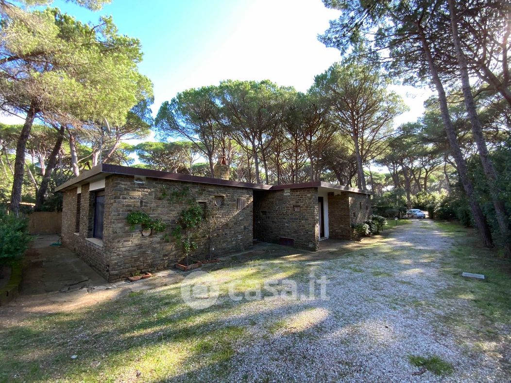 Villa in Affitto in Località Roccamare a Castiglione della Pescaia