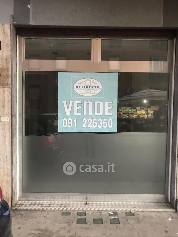 Negozio/Locale commerciale in Vendita in Corso Pisani a Palermo