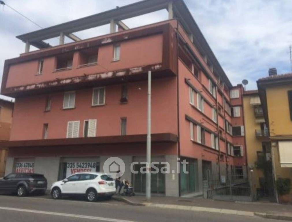 Appartamento in Vendita in Via Emilia Ponente 221 a Bologna