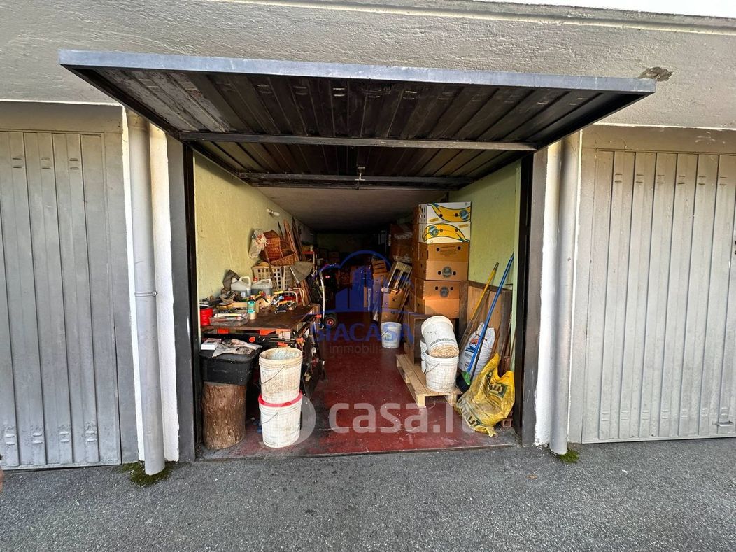Garage/Posto auto in Vendita in Via Risorgimento 22 a Bernareggio