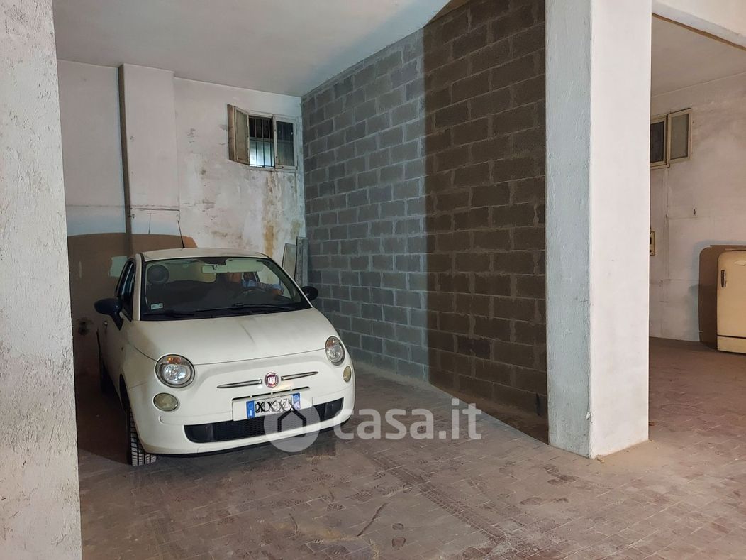Garage/Posto auto in Vendita in Via Angelo Orsini 23 r a Genova