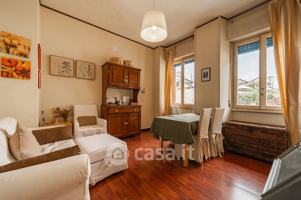 Appartamento in Vendita in Via Angelo del Bon 6 a Milano