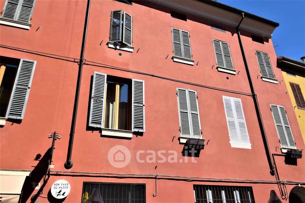 Appartamento in Vendita in Borgo Pietrantonio Bernabei a Parma