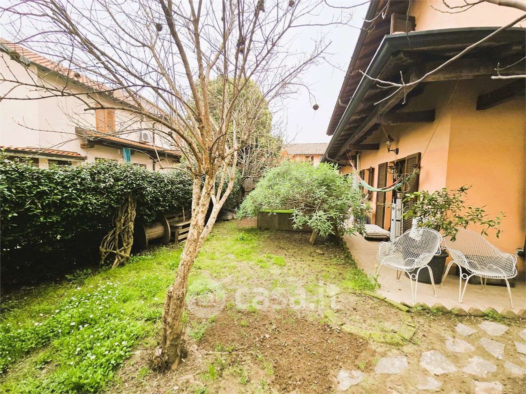 Casa Bi/Trifamiliare in Affitto in Via Roma 48 a Vernate