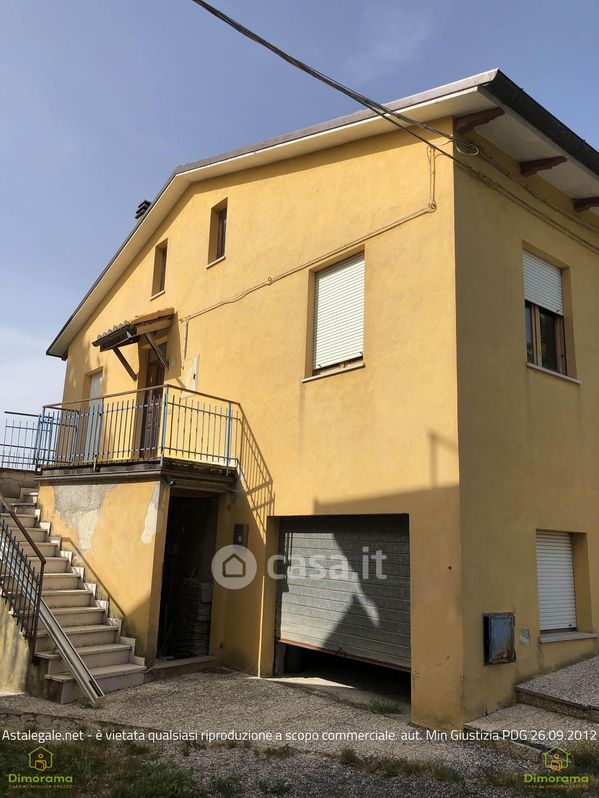 Appartamento in Vendita in Via della Fontana a Urbino
