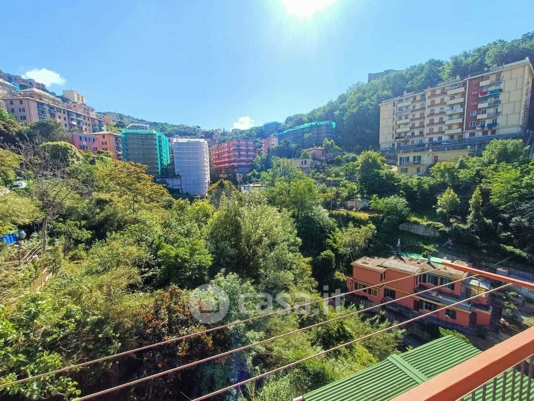 Appartamento in Vendita in Via Pasquale Berghini a Genova
