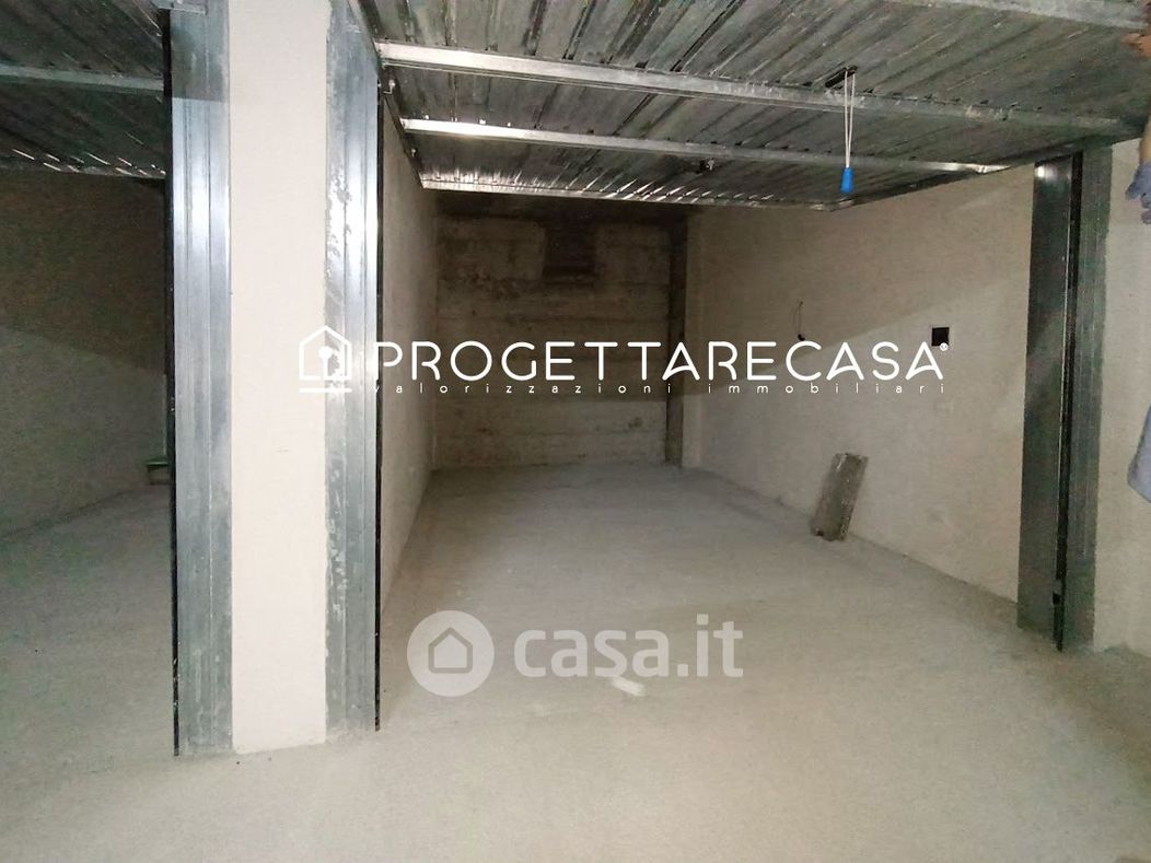 Garage/Posto auto in Vendita in Via Don Salvatore Amato 200 a Terrasini