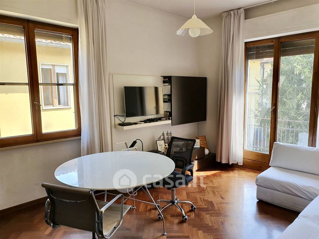 Appartamento in Vendita in Via Leonardo Ximenes a Firenze