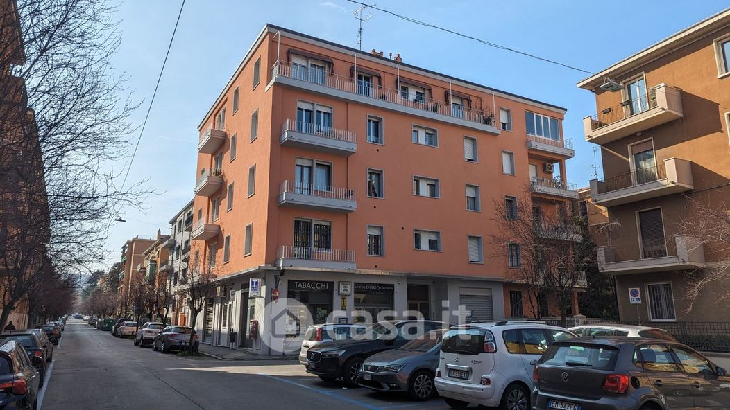 Appartamento in Vendita in Via Giuseppe Albini a Bologna