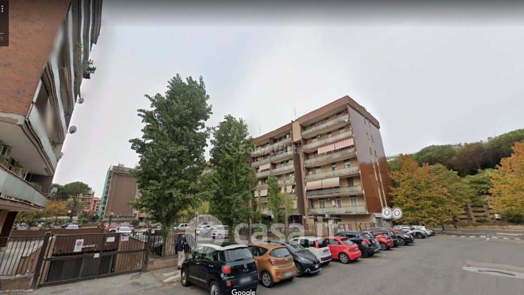 Appartamento in Affitto in Via Lione 8 a Roma