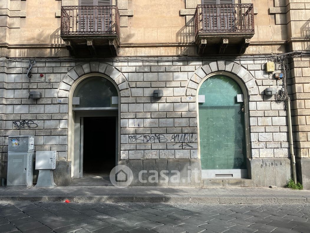Negozio/Locale commerciale in Vendita in Piazza Cavour 21 a a Catania