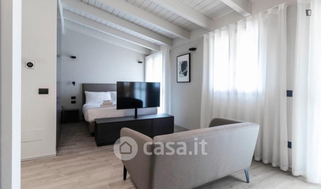 Appartamento in Affitto in Via Gaetana Agnesi a Milano