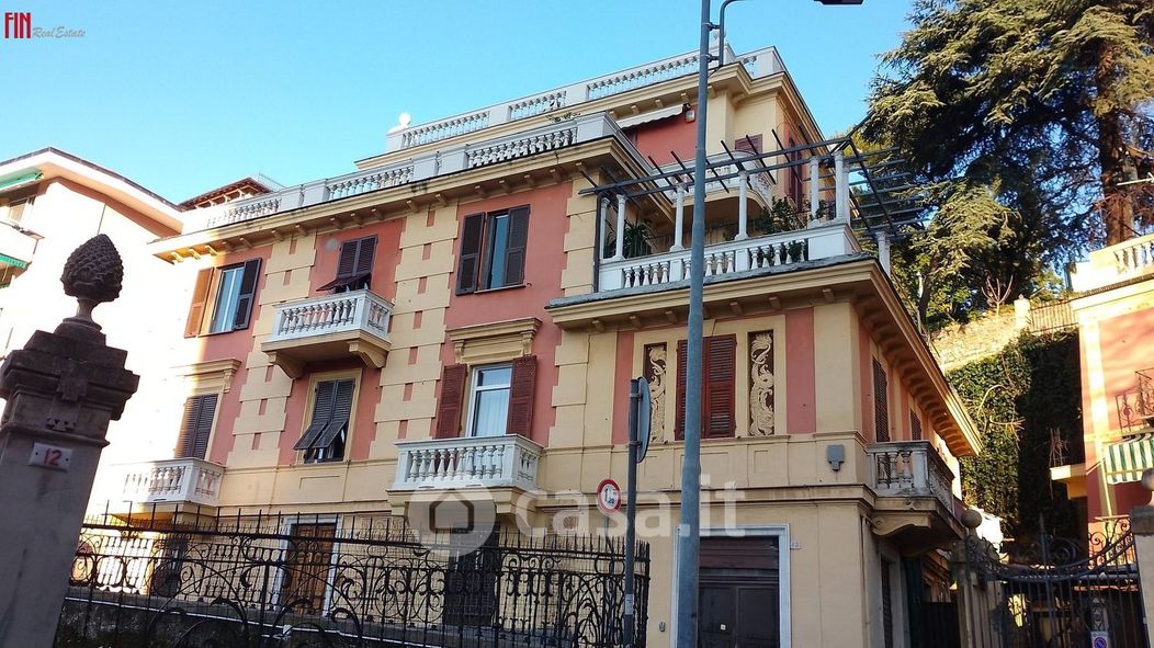 Appartamento in Vendita in Via Saluzzo a Genova