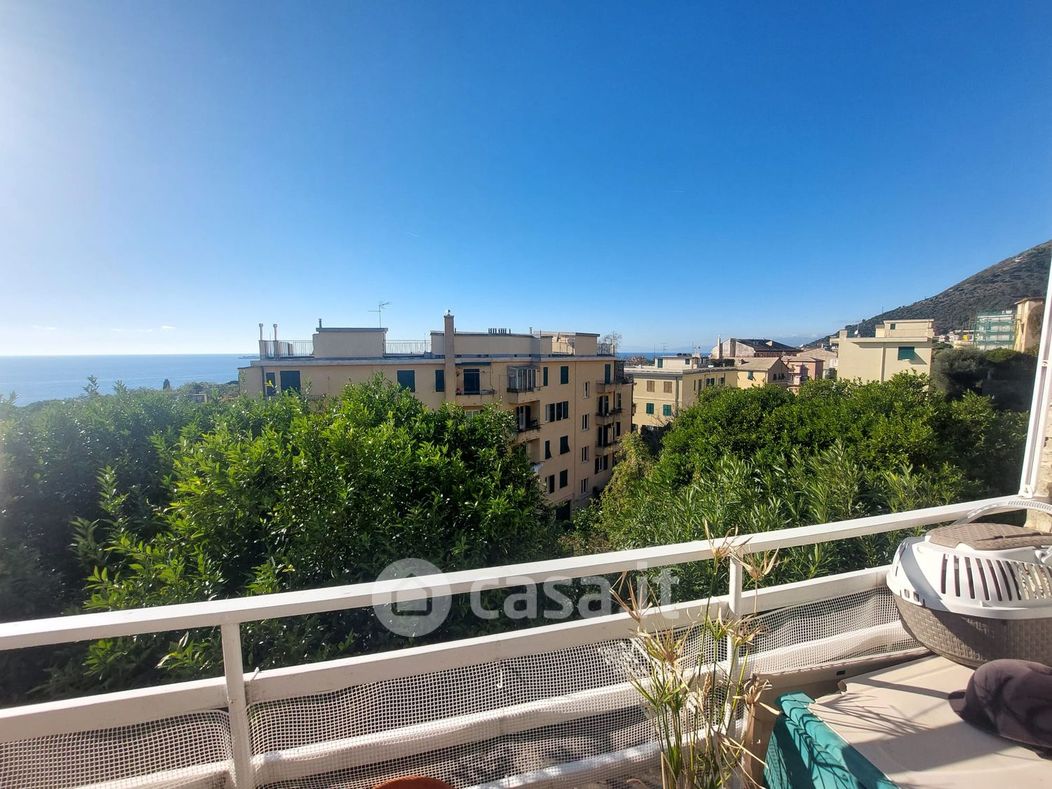 Appartamento in Vendita in Via Sant'Ilario a Genova