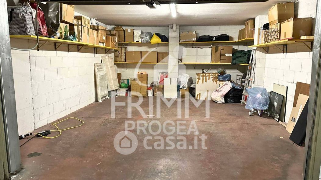 Garage/Posto auto in Vendita in Via Alessandro Trotter a Roma