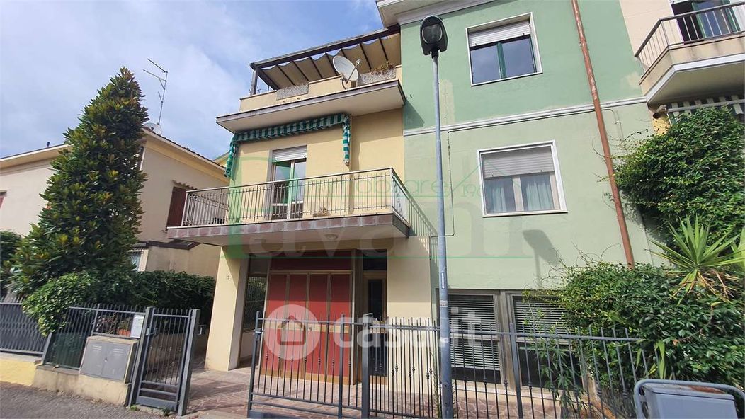 Appartamento in Vendita in Viale Homs 15 a Rimini