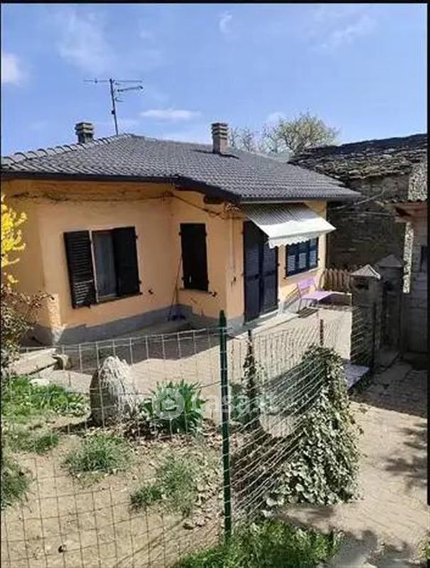 Casa indipendente in Vendita in Località Casembola Fraz. Brunelli a Borgo Val di Taro