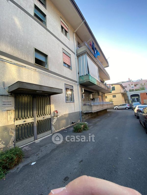Appartamento in Vendita in Via Umberto a Sant'Agata li Battiati