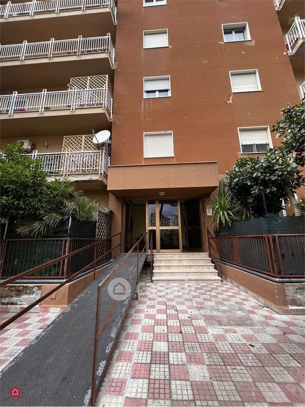 Appartamento in Vendita in Via Tommaso Marcellini a Palermo