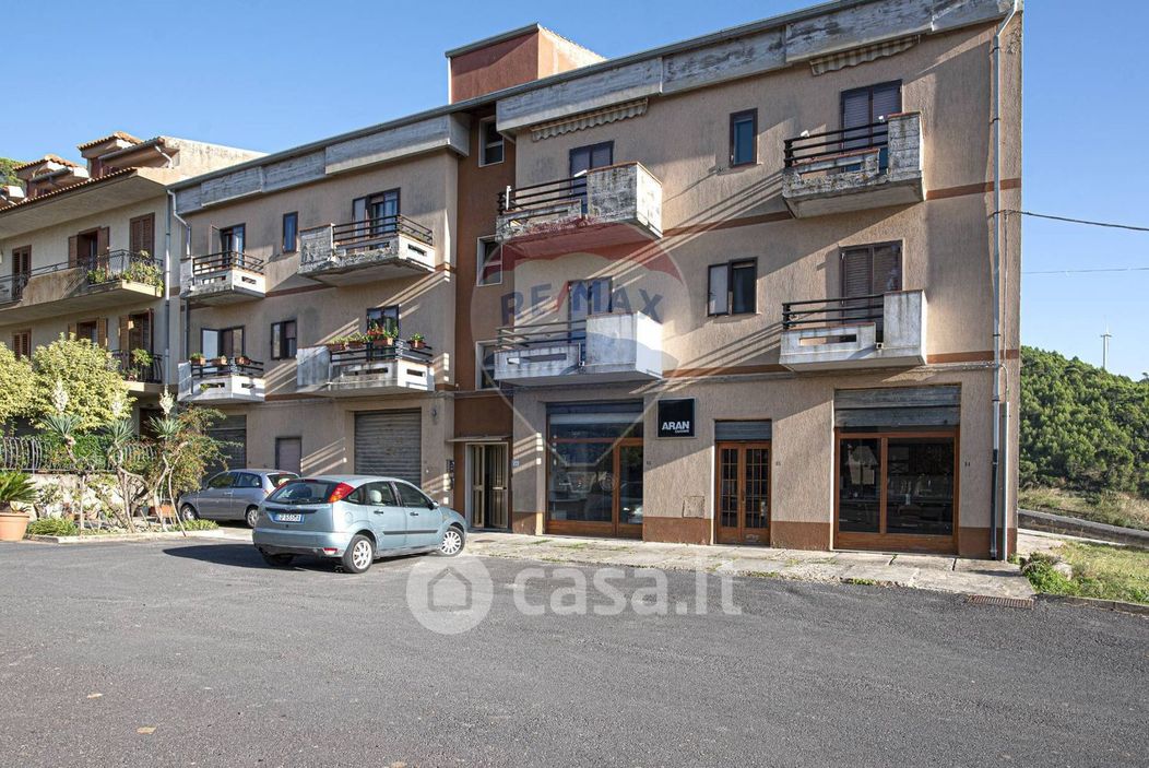 Appartamento in Vendita in Viale Regione Siciliana a Licodia Eubea