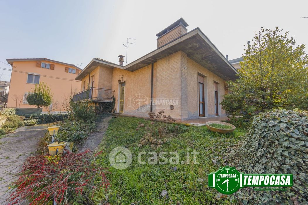 Villa in Vendita in Via Giannantonio Perreau 58 a Piacenza