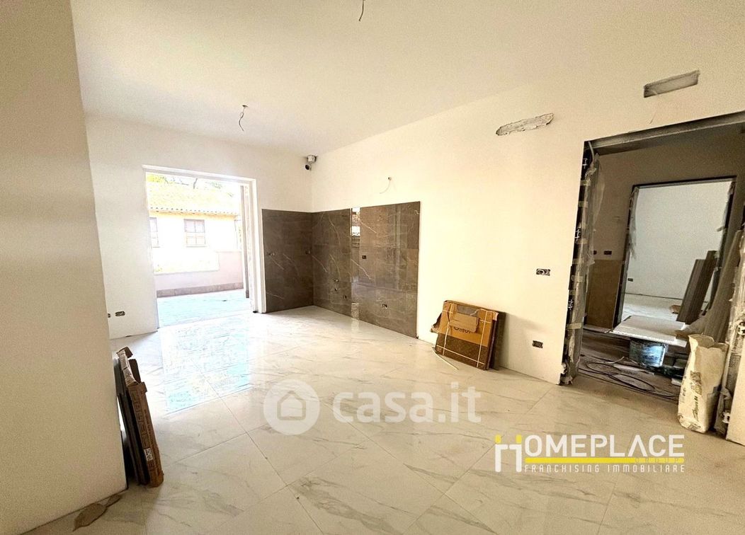 Appartamento in Vendita in Via Mussomeli a Roma