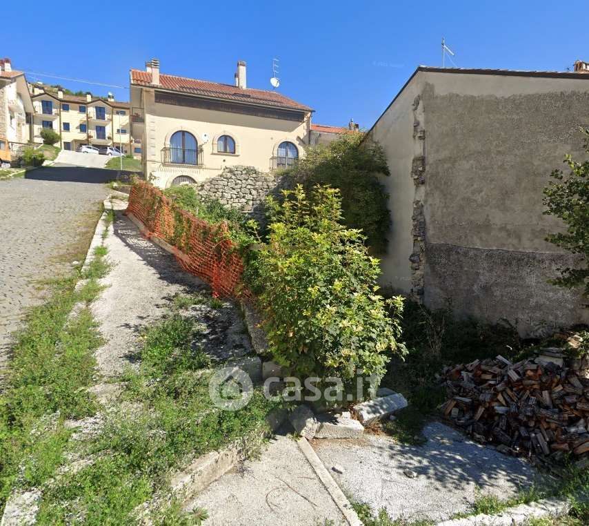Terreno edificabile in Vendita in Via Sopra la Fontana Traversa B 13 a Castel di Sangro