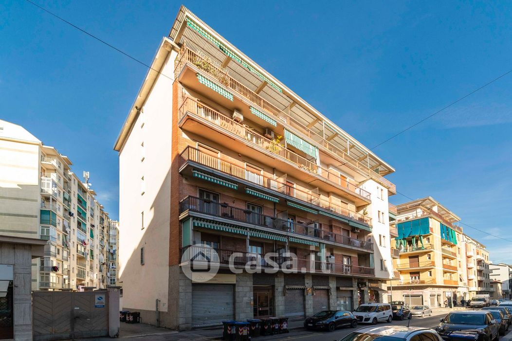 Appartamento in Vendita in Via Carrera 84 a Torino