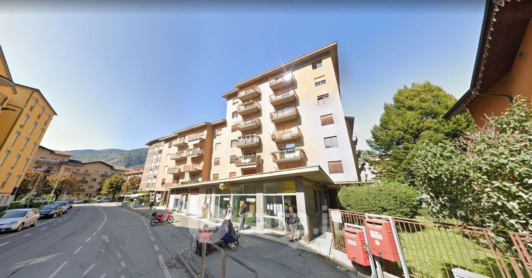 Appartamento in Vendita in Via cesare battisti a Aosta