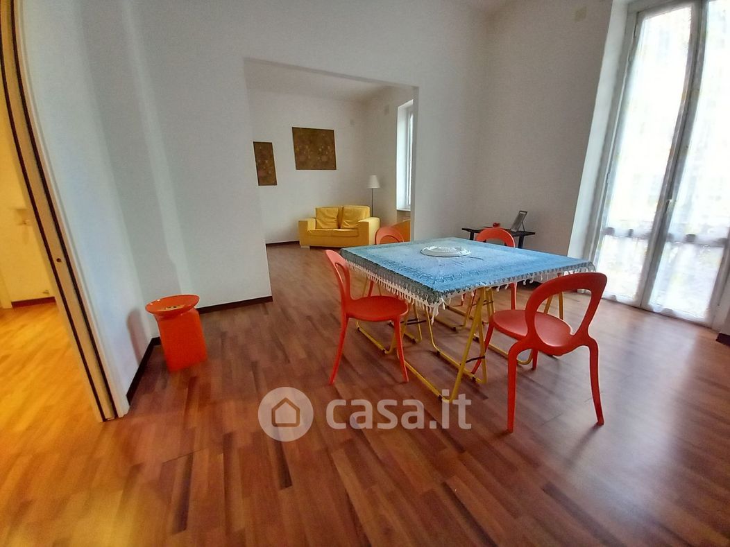 Appartamento in Vendita in Via la Spezia a Genova
