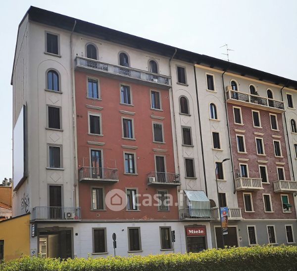 Appartamento in Affitto in Via Spezia 7 a Milano