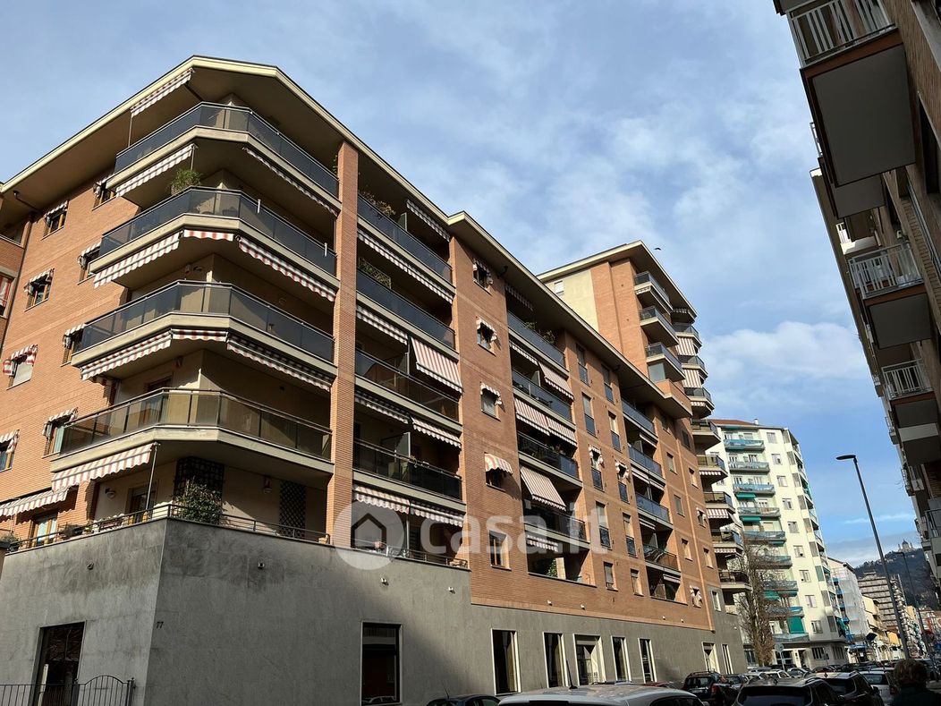 Appartamento in Vendita in Via Oropa 79 a Torino