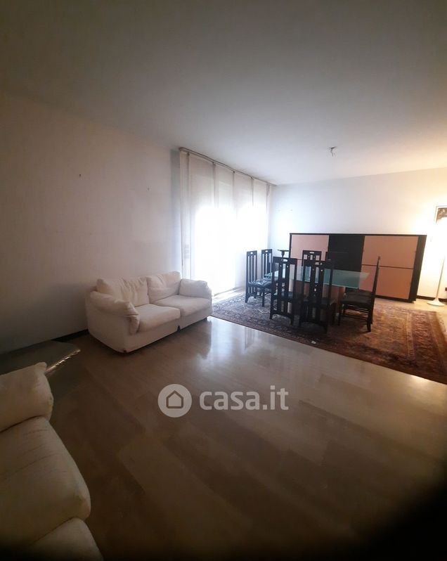 Appartamento in Vendita in Viale Brigata Treviso a Treviso