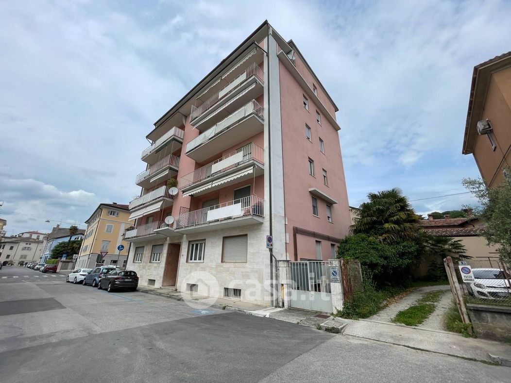 Appartamento in Vendita in Via Pietro Colobini 9 a Gorizia