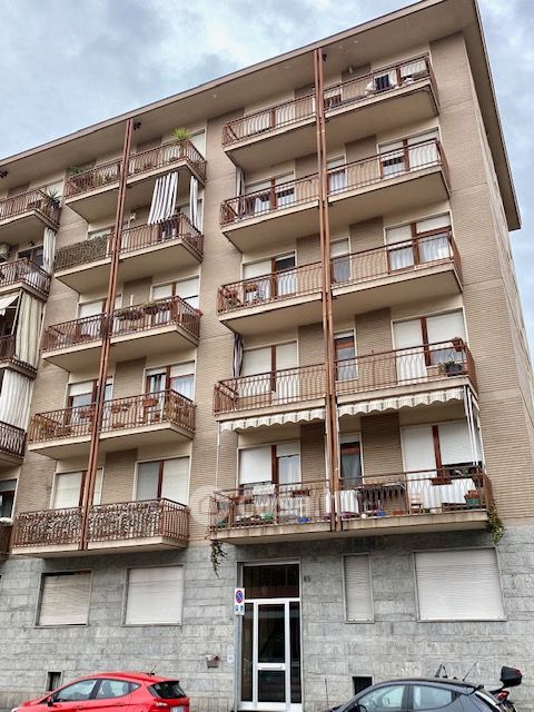 Appartamento in Vendita in Via Luigi Salvatore Cherubini 85 a Torino