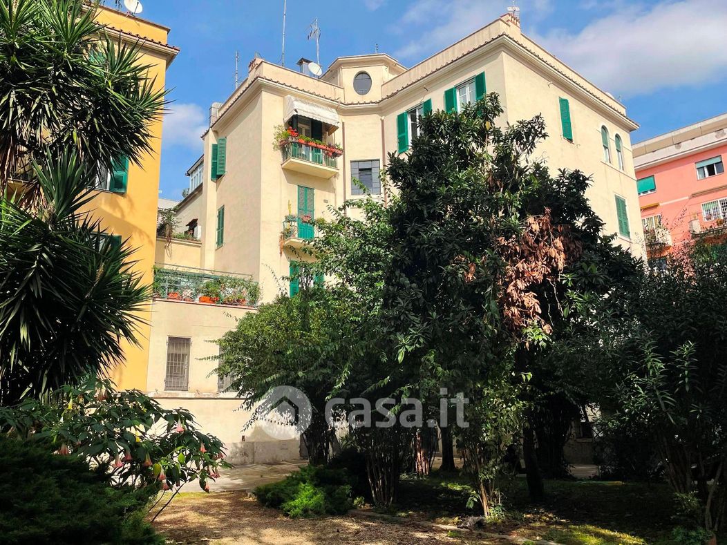 Appartamento in Vendita in Via Enrico Guastalla a Roma