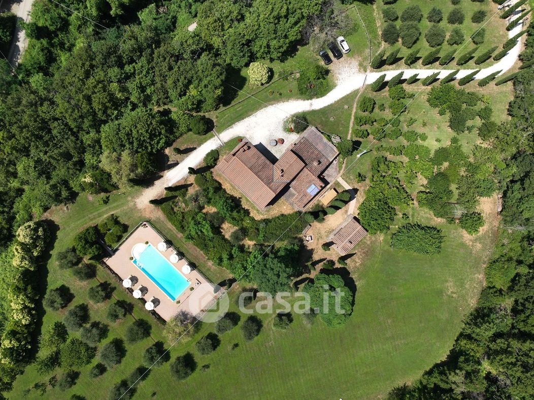 Villa in Vendita in Via De Riccardi a Chianni