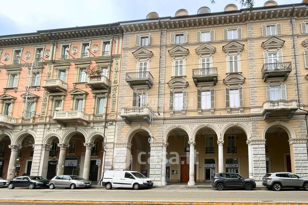 Appartamento in Vendita in Via Paolo Sacchi 32 a Torino