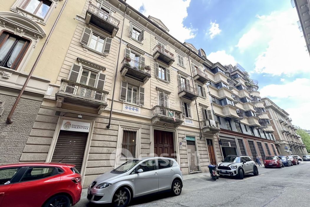 Appartamento in Vendita in Via Francesco Morosini 11 a Torino