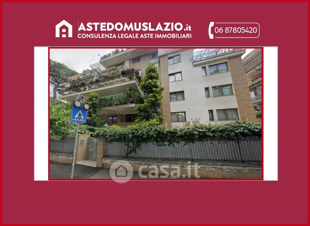 Appartamento in Vendita in Viale Cortina d'Ampezzo 95 a Roma