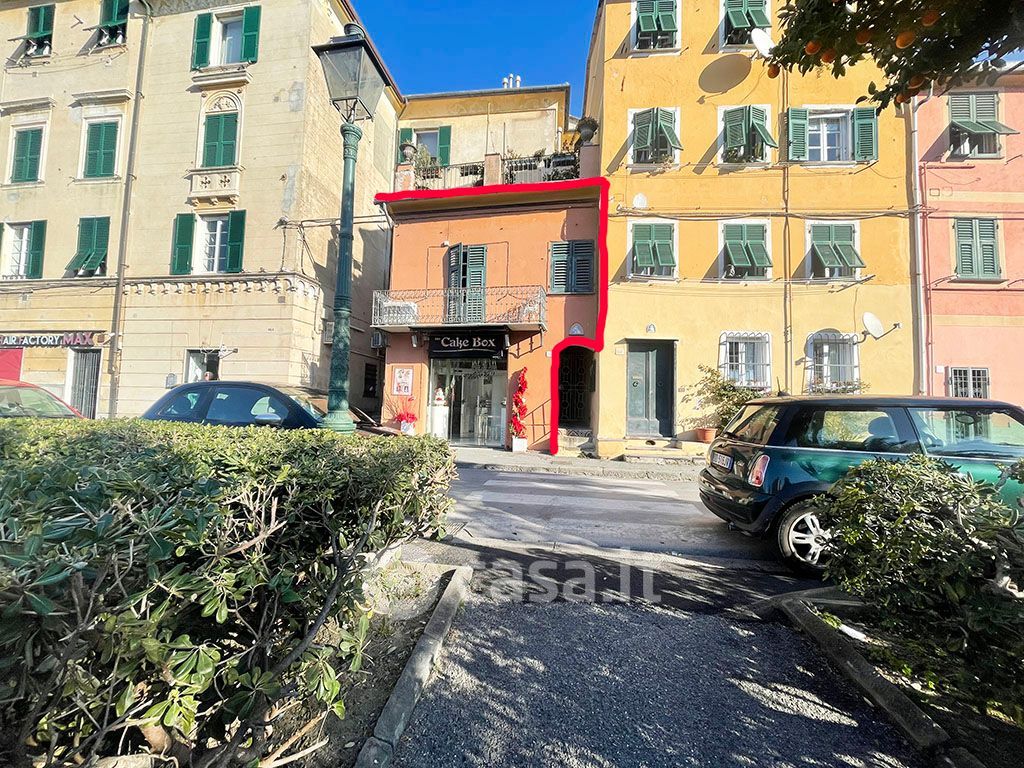 Appartamento in Vendita in Via Angelo Giannelli 60 a Genova