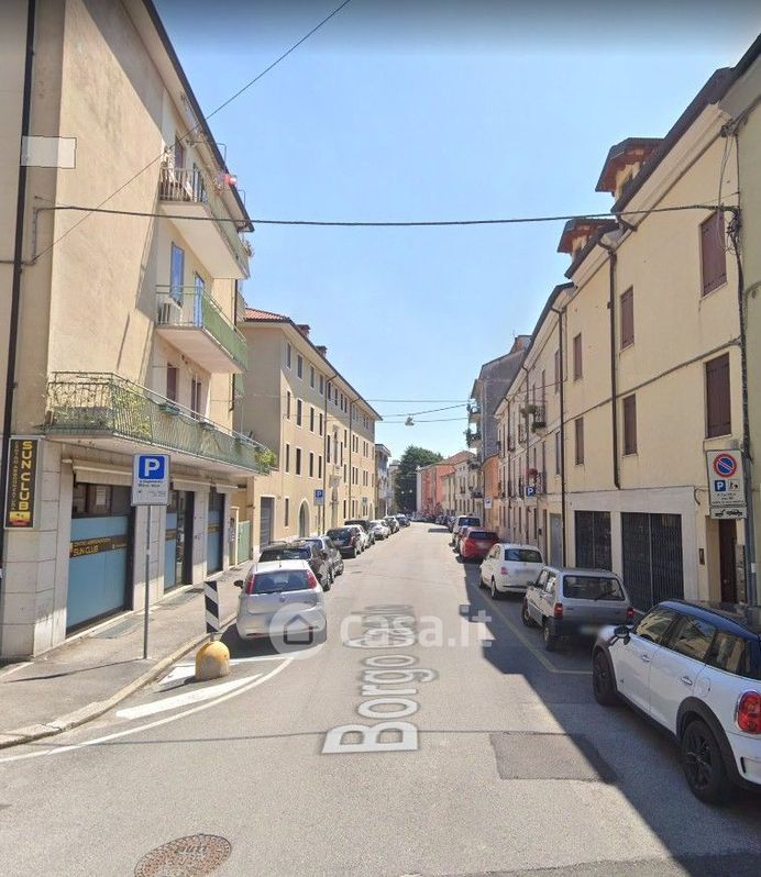 Negozio/Locale commerciale in Vendita in Borgo Casale a Vicenza