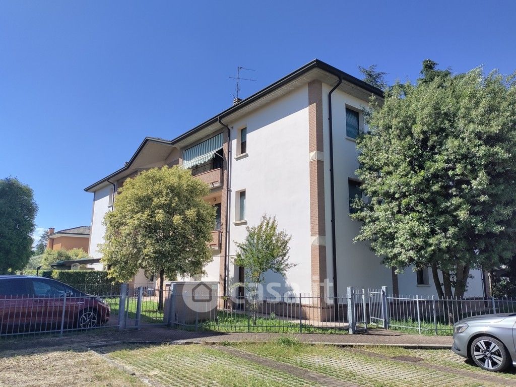 Appartamento in Vendita in Via Reggiolo 2 a Reggio Emilia