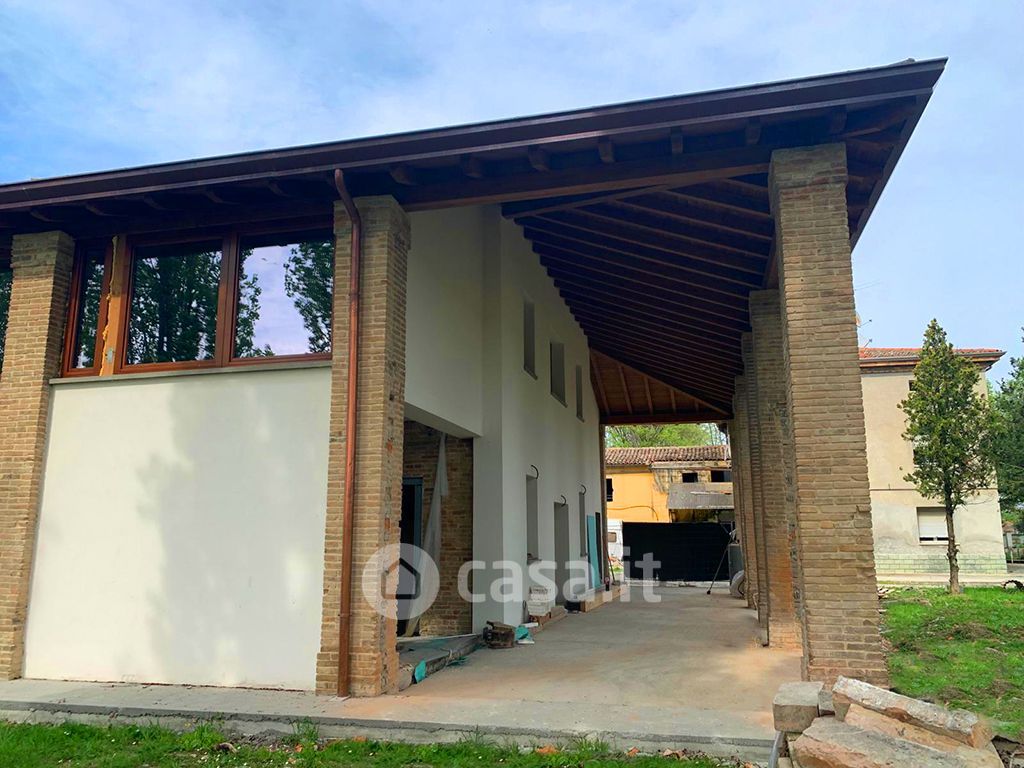 Rustico/Casale in Vendita in Strada castelnuovo di baganzola a Parma