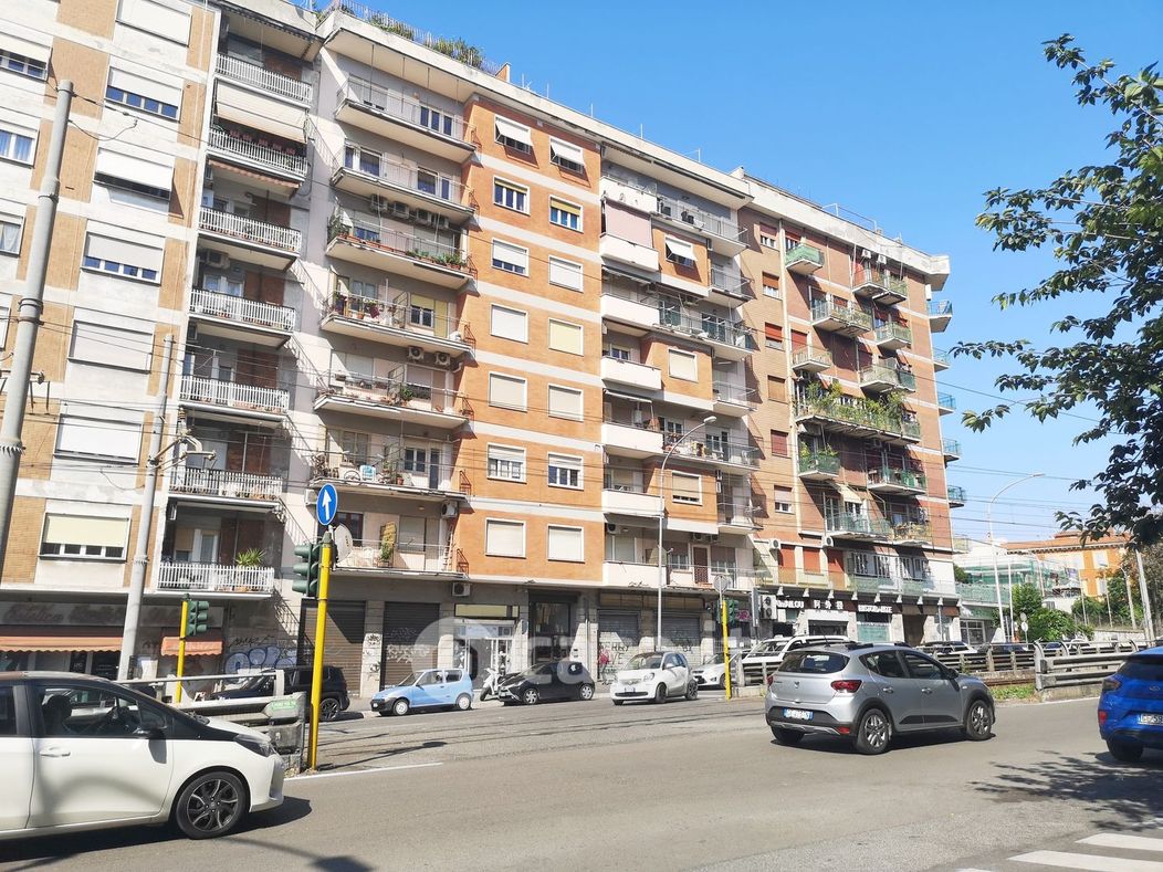 Appartamento in Vendita in Via Casilina 561 a Roma