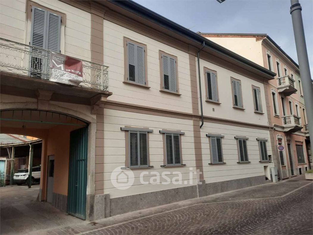 Appartamento in Vendita in Via Cavour 25 a Cesano Maderno