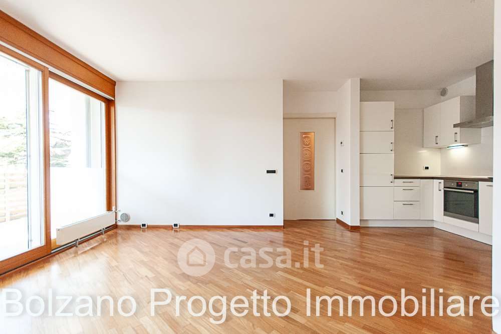 Appartamento in Vendita in Via della Mendola a Bolzano