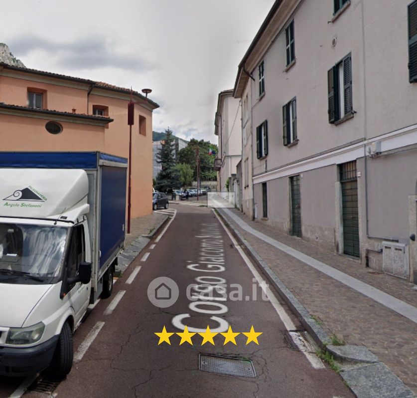 Appartamento in Vendita in Corso Giacomo Matteotti a Lecco